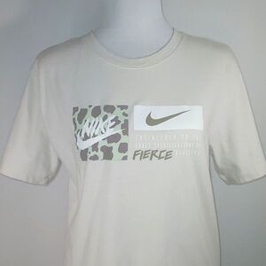 Nike Fierce Cream Camo Tunnel Walk Collection Short Sleeve T-Shirt Size Small
